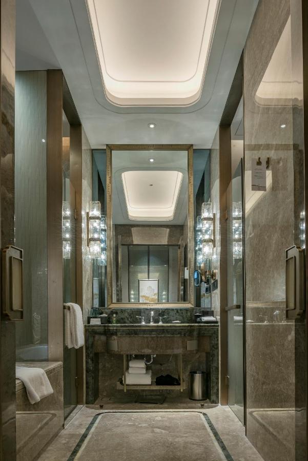 Wanda Vista Zhengzhou Hotel Exterior photo