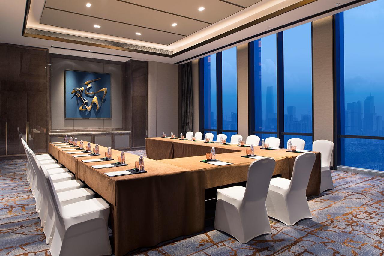 Wanda Vista Zhengzhou Hotel Exterior photo